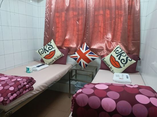 Payless Guest House A2 Room Type - Twin Room