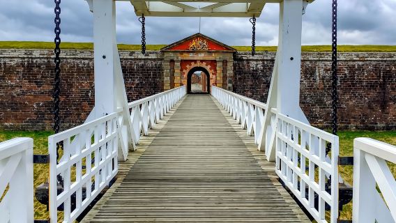 1-day tour of Fort George, Culloden Battlefield, Nairn and Cairngorms National Park