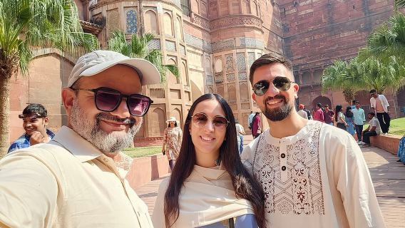 Excursion privée d'une journée complète au Taj Mahal et à Agra au départ d'Agra