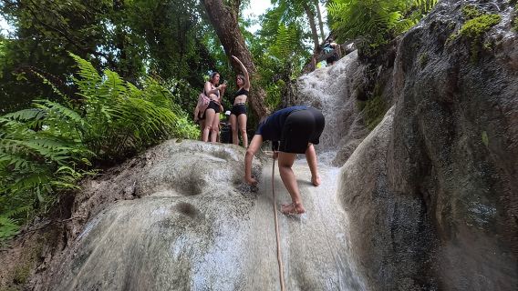 Halbtagestour zum Bua Tong Sticky Wasserfall in Chiangmai