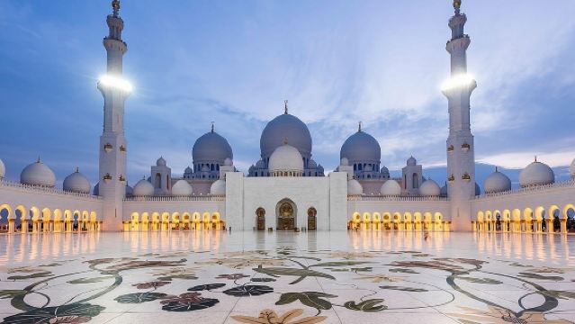 ทัวร์เมืองอาบูดาบีจากดูไบ พร้อมชมมัสยิดหลวงเชคซัยยิด