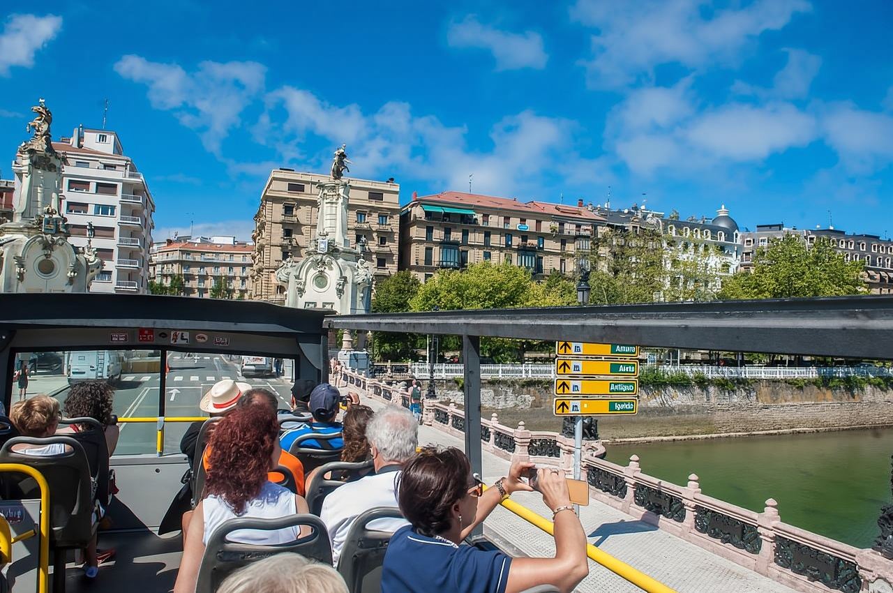 San Sebastian: tour in autobus della città sali e scendi