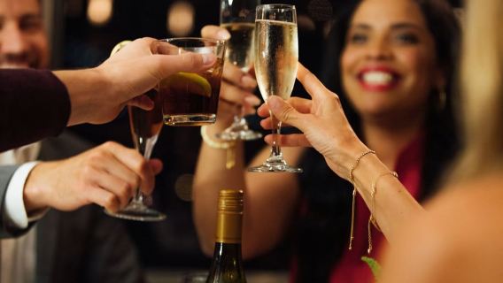 Newport Beach: Thanksgiving Buffet Brunch or Dinner Cruise