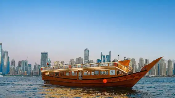 杜拜：濱海快車遊輪晚餐