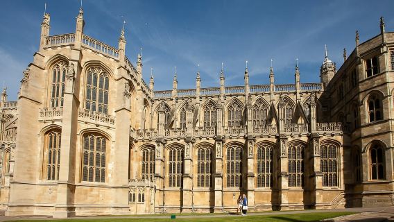 London: Stonehenge, Kastil Windsor, Bath, Lacock & Makan Siang Pub