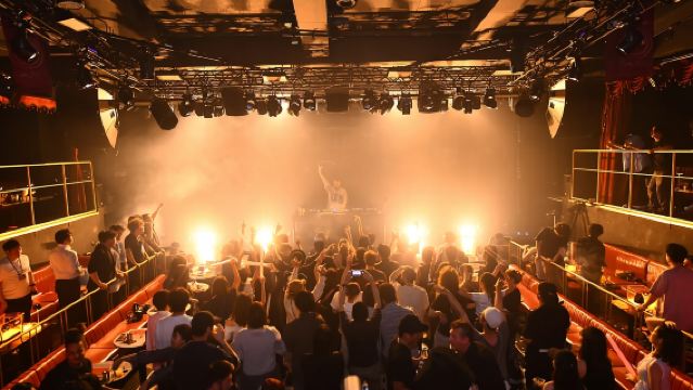 Osaka Umeda: PICCADILLY DINNER SHOW & NIGHTCLUB with Tasting