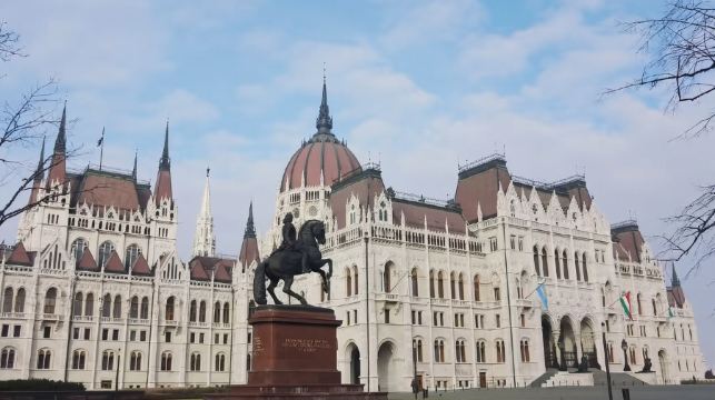 匈牙利 布達佩斯 布達城堡+國會大廈+國家博物館 等一日遊