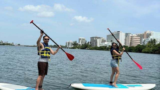 San Juan: Paddleboard Rental at Condado Lagoon