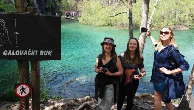 Excursión de un día al Parque Nacional de los Lagos de Plitvice desde Zadar, sencilla y segura