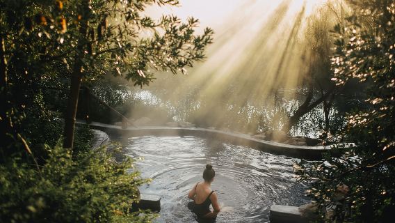 Peninsula Hot Springs: Entry Ticket with Bath House
