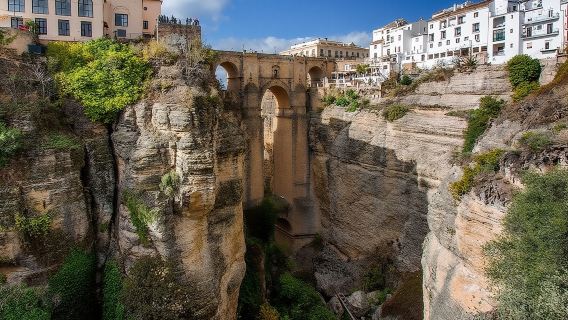Discover Ronda and Setenil de las Bodegas in a Day from Málaga