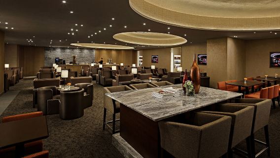 Sala VIP Plaza Premium Lounge / Plaza Premium First all'Aeroporto Internazionale di Macao, Cina (PPL/PPL First MFM)