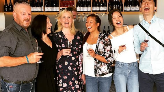 Excursión a viñedos del valle de Tamar con almuerzo incluido