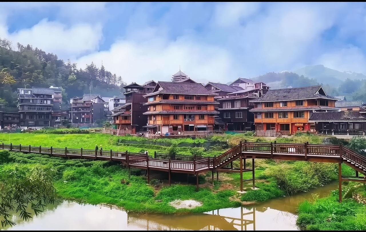 Liuzhou + Chengyang Bazhai Scenic Village + Danzhou Scenic Area + Xianren Mountain Scenic Area (Multilingual Guide Available)