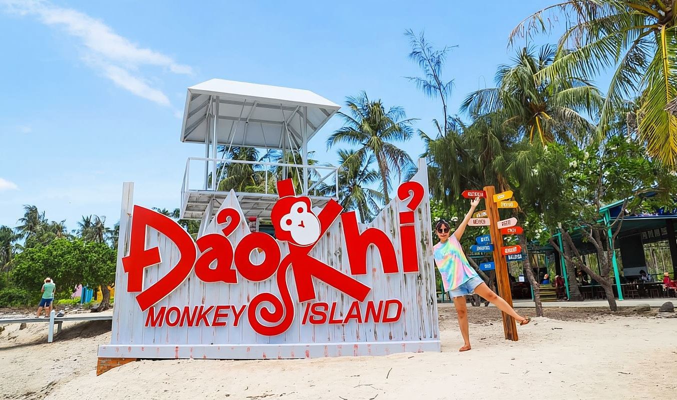 Discover Nha Phu Bay: Full-Day Exploration of Orchid and Monkey Islands
