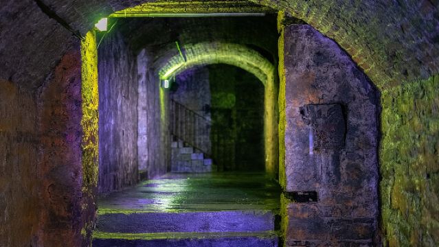 Underground Vaults Walking Tour in Edinburgh Old Town