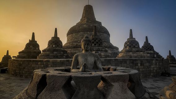 Yogyakarta: Borobudur ClimbUP , Prambanan and Entry Ticket