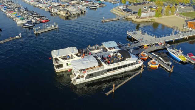 Kelowna: Okanagan Lake Sunset Cruise