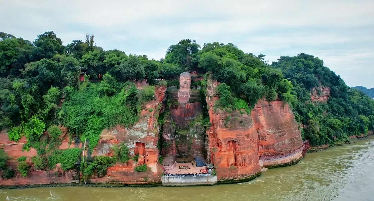成都大熊貓基地+樂山大佛一日遊2-8人團大佛登山可選船遊獨立出行三環內接駁
