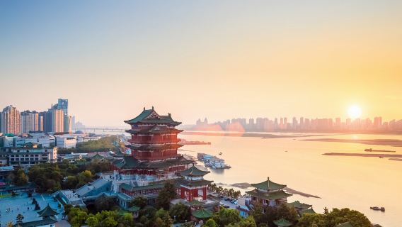 Nanchang Tengwang Pavilion Wanshou Palace Han Dynasty Haihunhou State Ruins Park Private Guided Day Tour