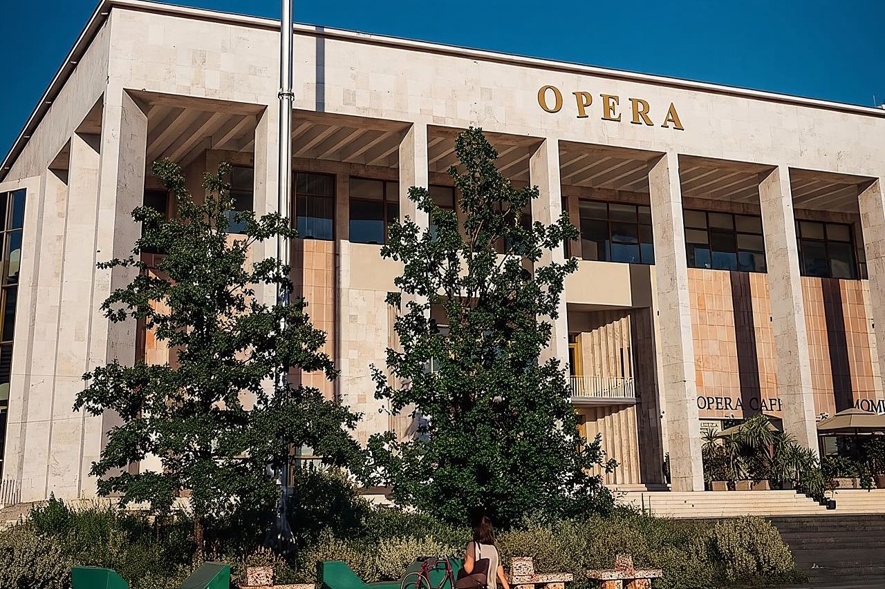 티라나 도보 투어