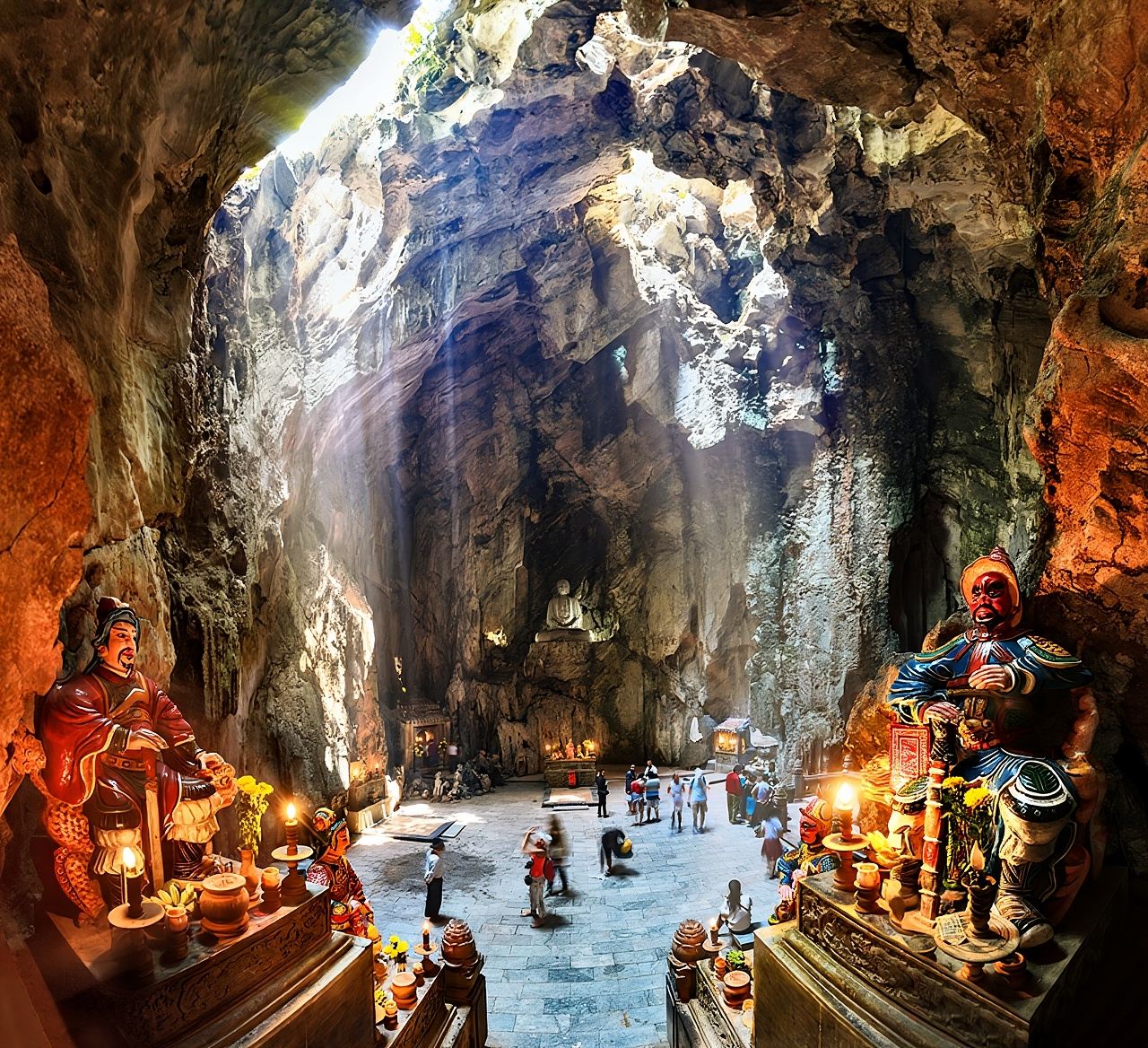 MARBLE MOUNTAINS - MONKEY MOUNTAIN – AM PHU CAVE Vormittagstour