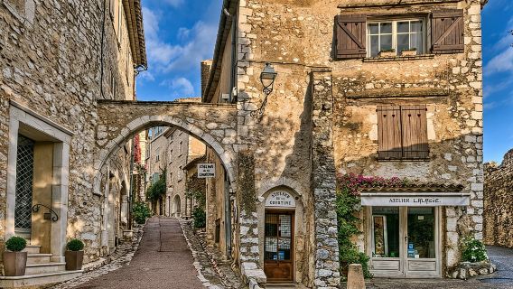 Full day tour Medieval Villages Grasse Gourdon Tourettes St Paul