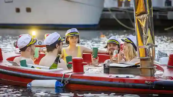 Cruise of London's Docklands in a hot tub boat