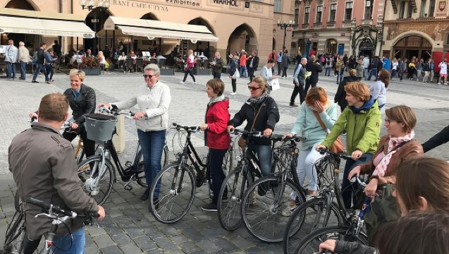 3-hour Complete Prague Bike Tour