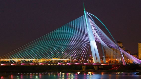 Putrajaya Day Tour from KL with Pink Mosque & River Cruise (Shared/Private Tour)