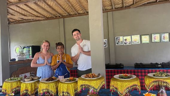 Clase de cocina en Bali con visita a arrozales y mercado tradicional|Clases de cocina en Ubud