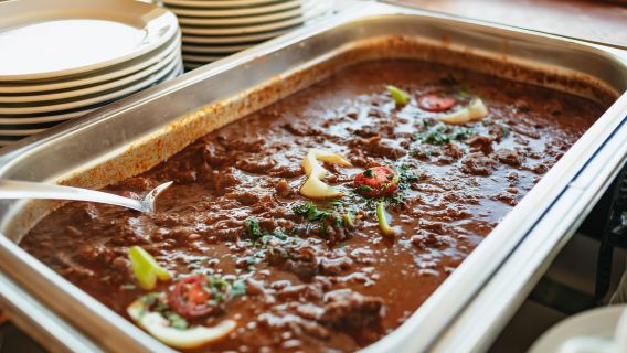 Budapest: crociera sul Danubio con cena ungherese e musica dal vivo