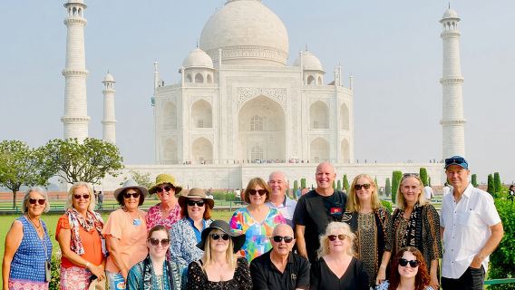 Taj Mahal e Agra: tour di ritorno in giornata da Delhi in auto
