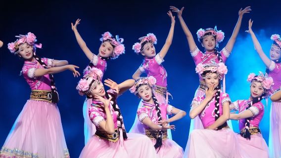 Lijiang Lashihai Ancient Tea-Horse Route Horse Riding + Club Kayaking + The Romantic Show of Lijiang Admission Ticket