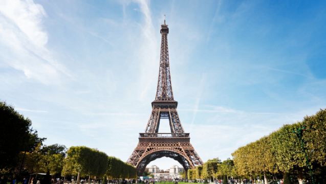 Eiffel Tower Ticket with Priority Access and Audioguide + Seine River Cruise