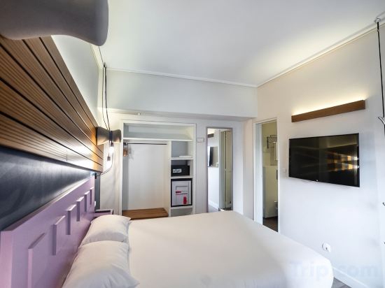 ibis Styles Lisboa Centro Liberdade NE - Tap to explore photos