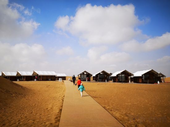 Others 3, Desert Star Hotel, Zhongwei