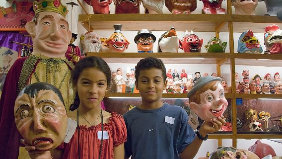 Kids and Family Gothic Quarter Walking Tour in Barcelona 