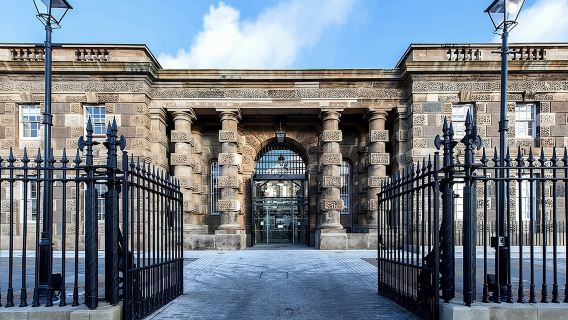 Black Taxi Tour and Crumlin Road Gaol tour Combo