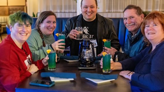 Салемский бухло и пиво — призрачный поход в паб от US Ghost Adventures