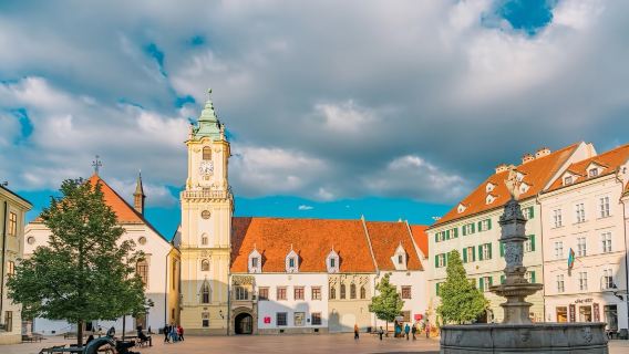 斯洛伐克布拉迪斯拉-機場接駁服務【飯店/機場/火車站接送】