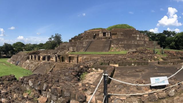 2 สถานที่ท่องเที่ยวที่แตกต่างในทัวร์วันเดียว - อุทยานภูเขาไฟและแหล่งมายัน 2 แห่ง