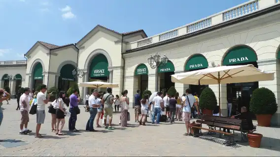Designer Outlet Serravalle Shuttle Bus from Milan