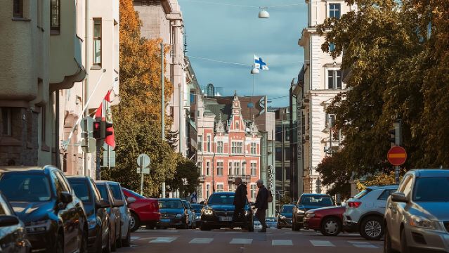 Helsinki Private Walking Tour with a Local