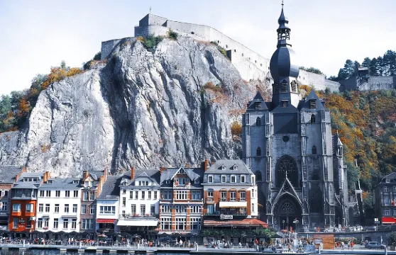 在遊戲中發現迪南特！逃脫遊戲 - 煉金術士