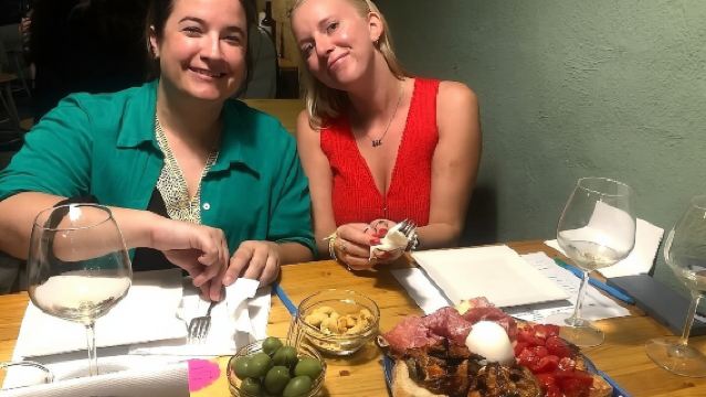 Guided, FUN Wine Tasting with Trivia Games, Napoli