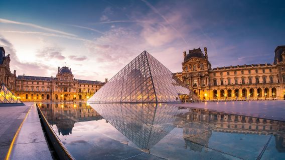 From London: Lunch at Eiffel Tower, Louvre and Notre Dame