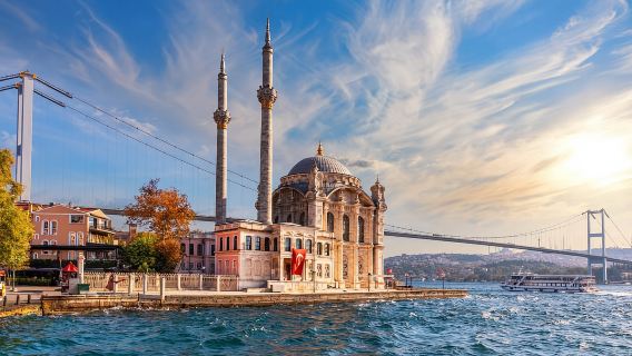 Istanbul: Pelayaran Matahari Terbenam di Bosphorus dan Sungai Tanduk Emas