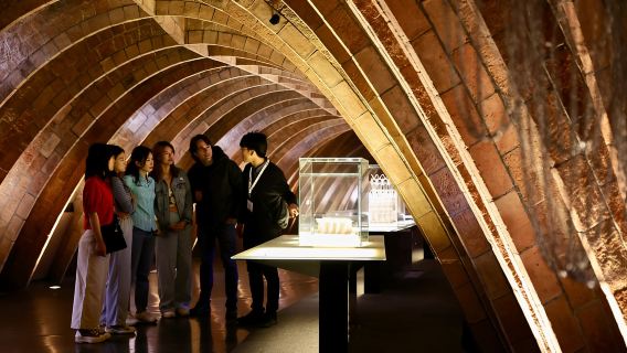 Barcelona: Tur Rumah Gaudí & Sagrada Familia