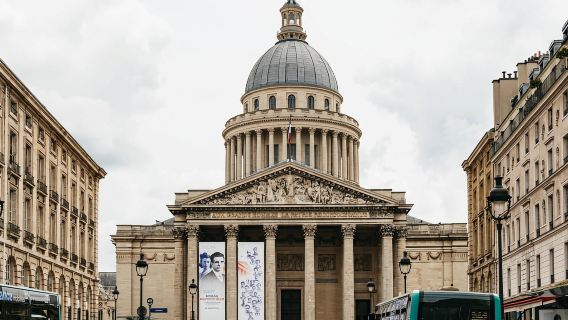 Paris: Emily TV Show Locations Guided Walking Tour